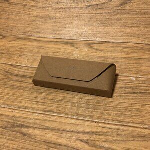 Shwood sunglasses carry case with new cleaning cloth